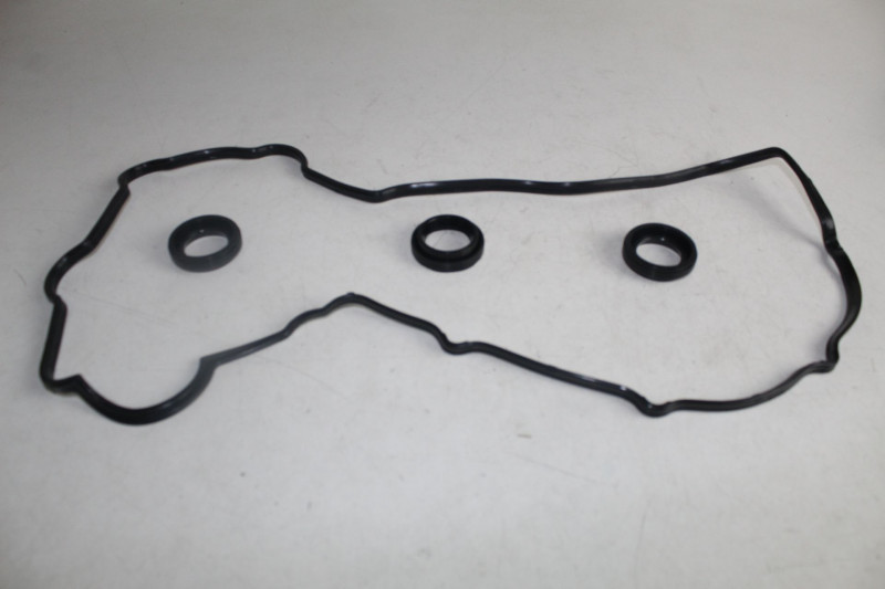 TOYOTA VALVE COVER GASKET KIT QUANTUM 2.5 2KD 2005-
