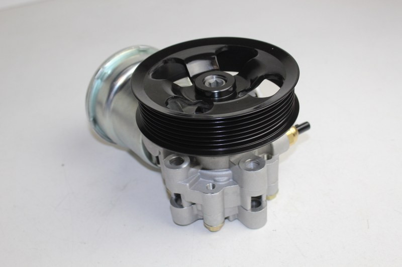 TOYOTA POWER STEERING PUMP HILUX 2.7 2005