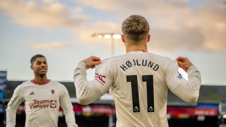 Luton Town vs Man United