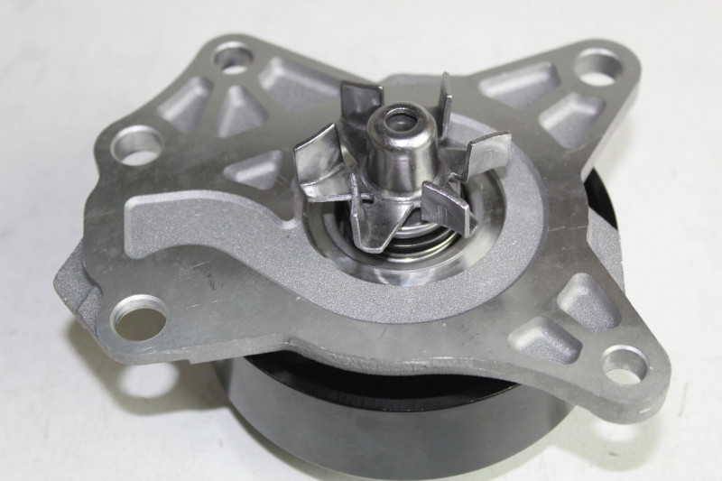 TOYOTA WATER PUMP YARIS 1.3 1KR 11-13