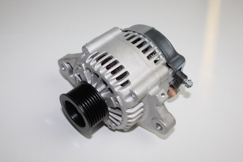 TOYOTA ALTERNATOR HILUX 2.0 2005